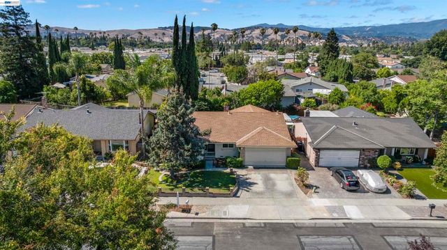 5359 Pecan Blossom Dr, San Jose, CA 95123