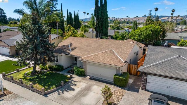 5359 Pecan Blossom Dr, San Jose, CA 95123