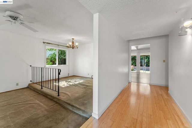 5359 Pecan Blossom Dr, San Jose, CA 95123