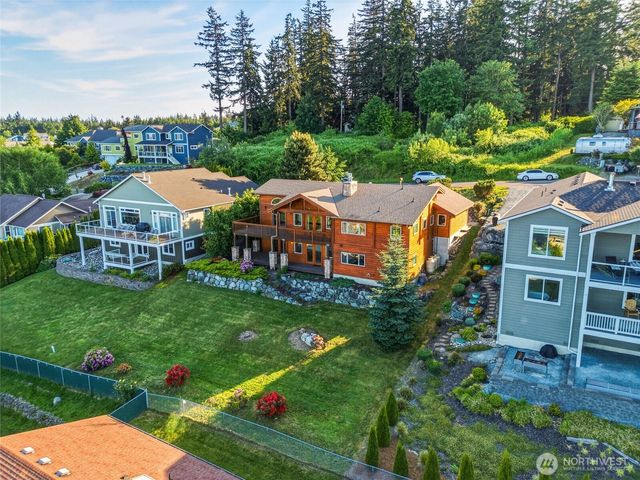 1051 Lightning Way, Camano Island, WA 98282