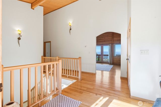 1051 Lightning Way, Camano Island, WA 98282