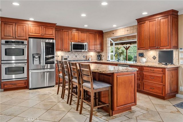 2862 Calmgarden Road, Acton, CA 93510