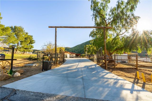 2862 Calmgarden Road, Acton, CA 93510
