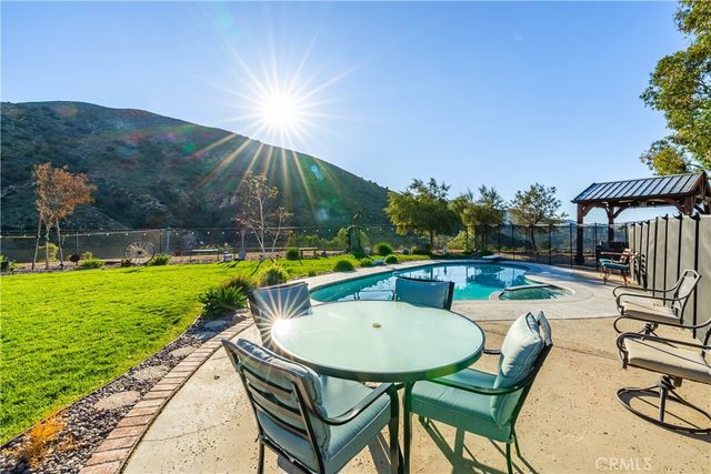 2862 Calmgarden Road, Acton, CA 93510