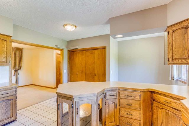 12400 E Lynne, Wichita, KS 67207