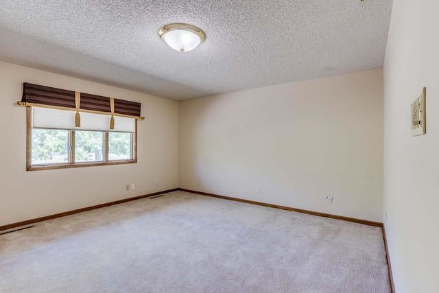 12400 E Lynne, Wichita, KS 67207