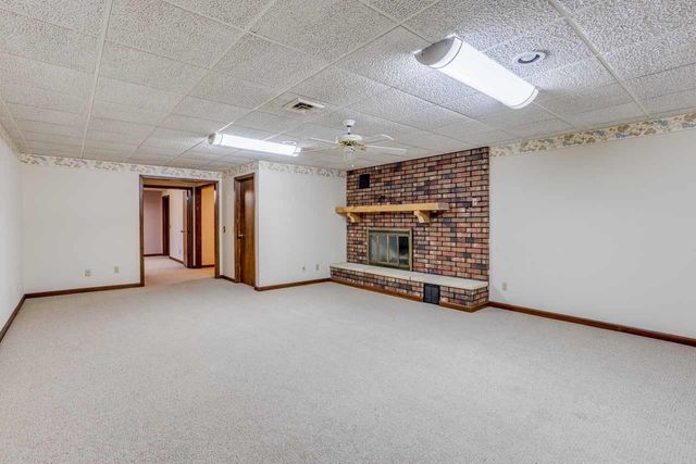 12400 E Lynne, Wichita, KS 67207