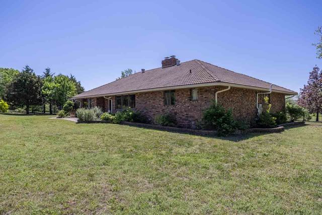 12400 E Lynne, Wichita, KS 67207