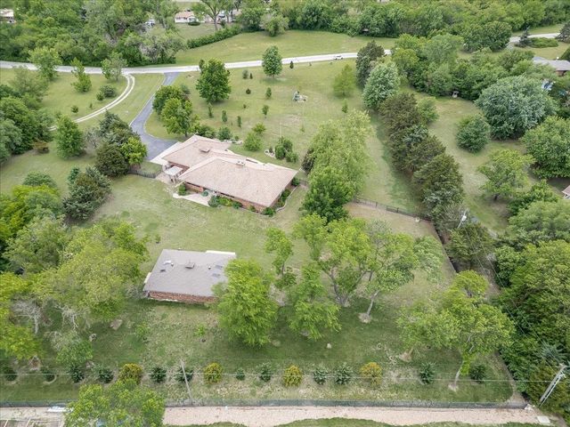 12400 E Lynne, Wichita, KS 67207