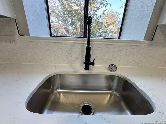 11858 Amy Frances, San Antonio, TX 78253