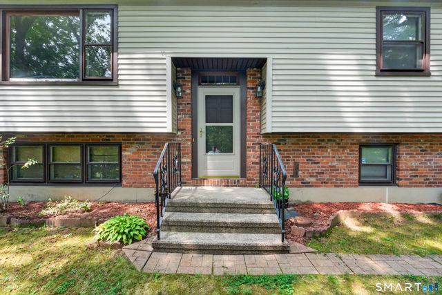 102 Colony Road, Seymour, CT 06483