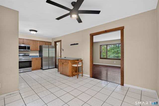 102 Colony Road, Seymour, CT 06483