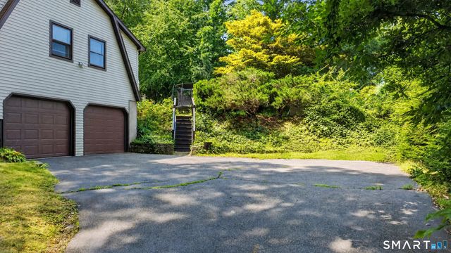 102 Colony Road, Seymour, CT 06483