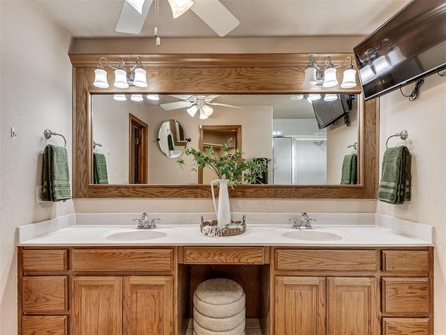 4012 Morningstar Drive, Yukon, OK 73099