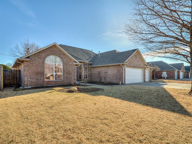 4012 Morningstar Drive, Yukon, OK 73099