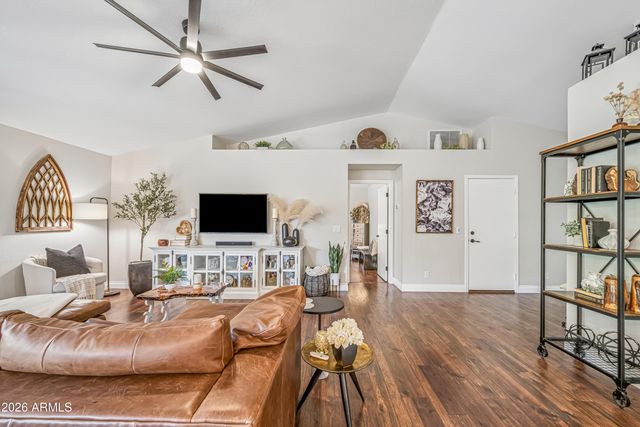 2082 E SAN TAN Court, Gilbert, AZ 85296