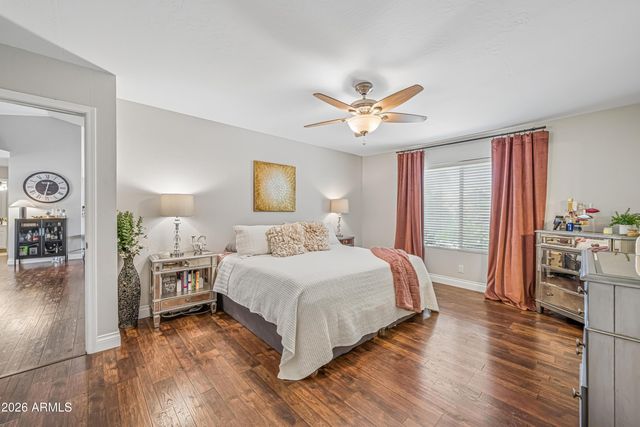 2082 E SAN TAN Court, Gilbert, AZ 85296