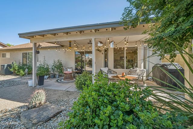 2082 E SAN TAN Court, Gilbert, AZ 85296