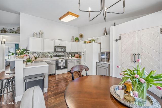 2082 E SAN TAN Court, Gilbert, AZ 85296