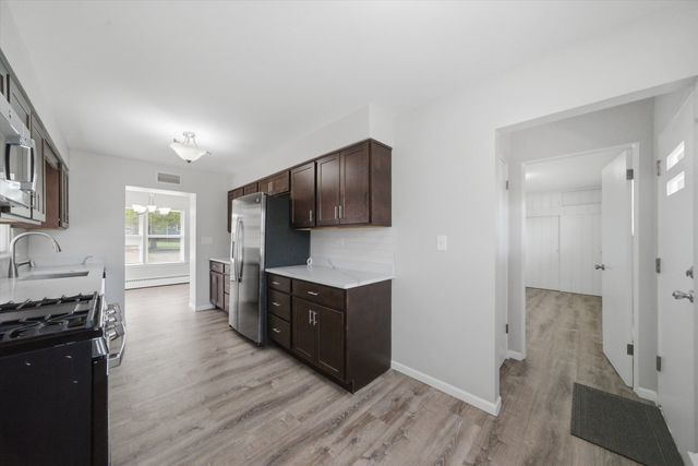 1907 Elim Avenue, Zion, IL 60099