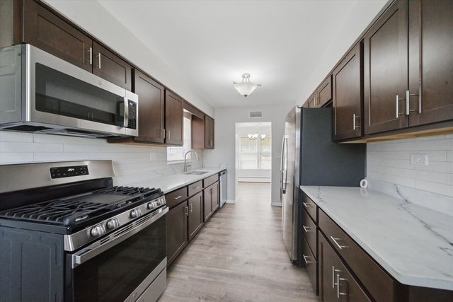 1907 Elim Avenue, Zion, IL 60099