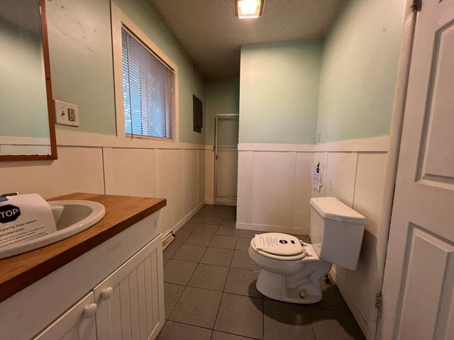 1949 S Broadway Avenue, Springfield, MO 65807