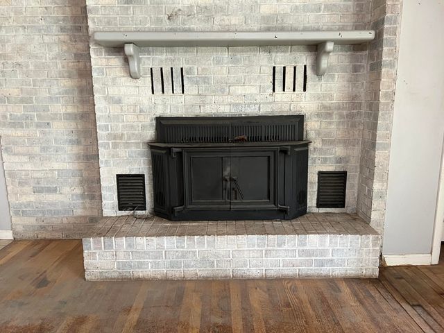 1949 S Broadway Avenue, Springfield, MO 65807