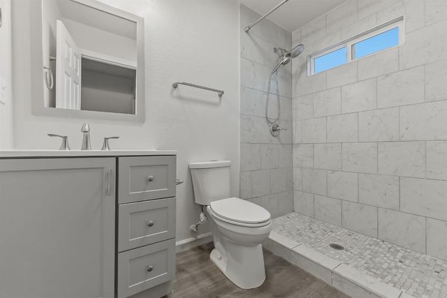 129 W Atchison Street, Fresno, CA 93706