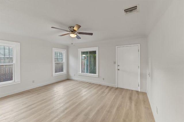 129 W Atchison Street, Fresno, CA 93706