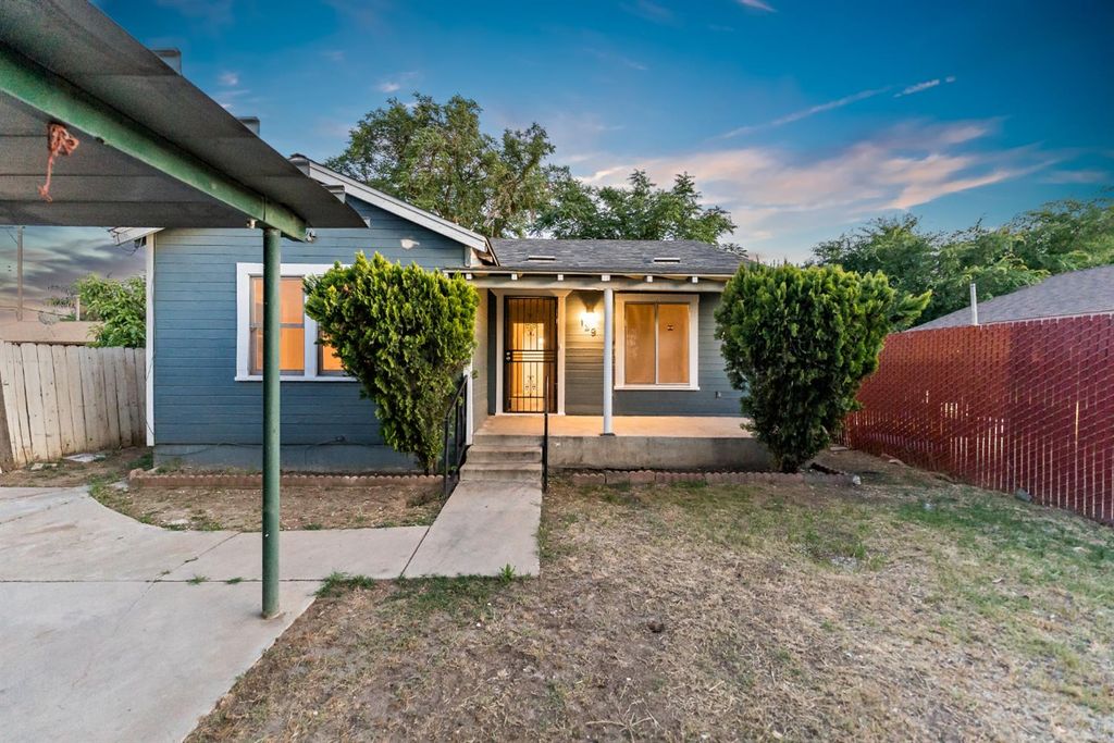 129 W Atchison Street, Fresno, CA 93706