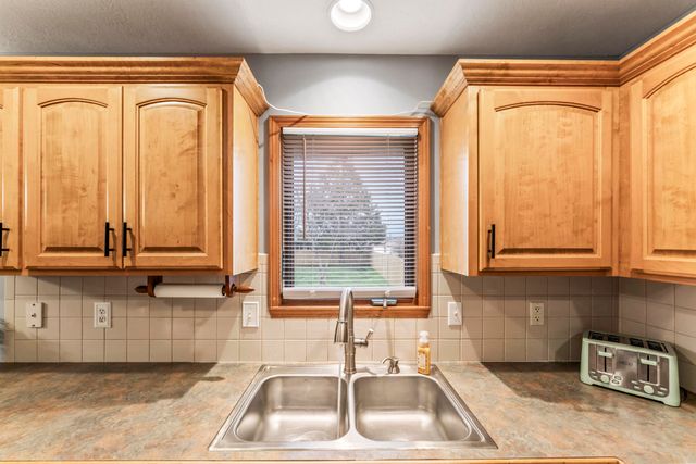 4530 S Shady Lane Court, Springfield, MO 65810