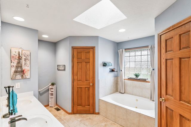 4530 S Shady Lane Court, Springfield, MO 65810