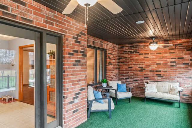 4530 S Shady Lane Court, Springfield, MO 65810