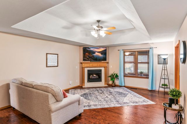 4530 S Shady Lane Court, Springfield, MO 65810