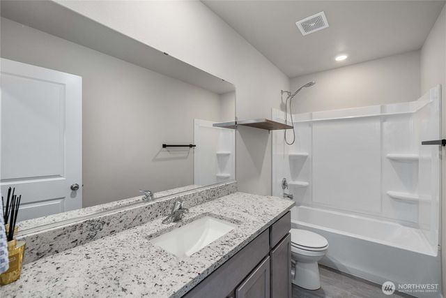 8722 13th Avenue Ct E, Tacoma, WA 98445