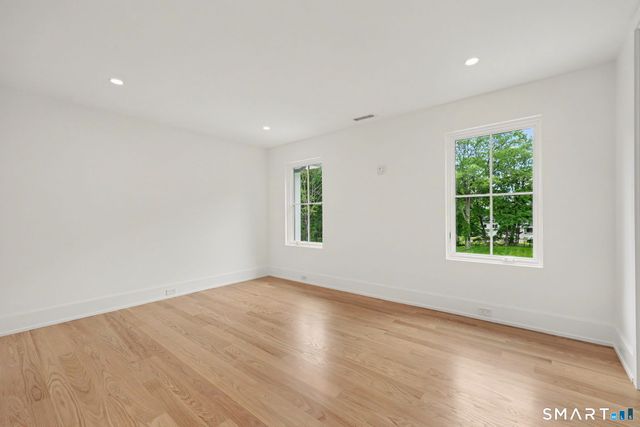 1076 Westover Road, Stamford, CT 06902