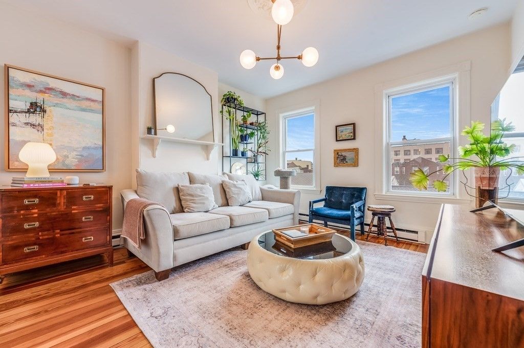 39 Story St 3, Boston, MA 02127