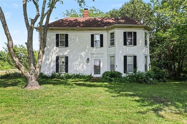 321 N Buckner Tarsney Road, Buckner, MO 64016