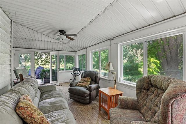 321 N Buckner Tarsney Road, Buckner, MO 64016