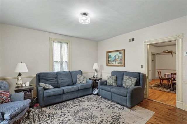321 N Buckner Tarsney Road, Buckner, MO 64016