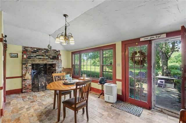 321 N Buckner Tarsney Road, Buckner, MO 64016
