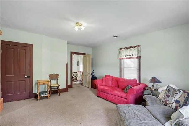 321 N Buckner Tarsney Road, Buckner, MO 64016