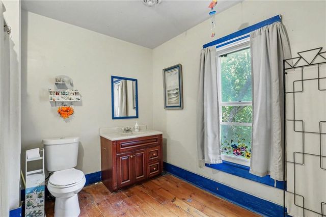 321 N Buckner Tarsney Road, Buckner, MO 64016