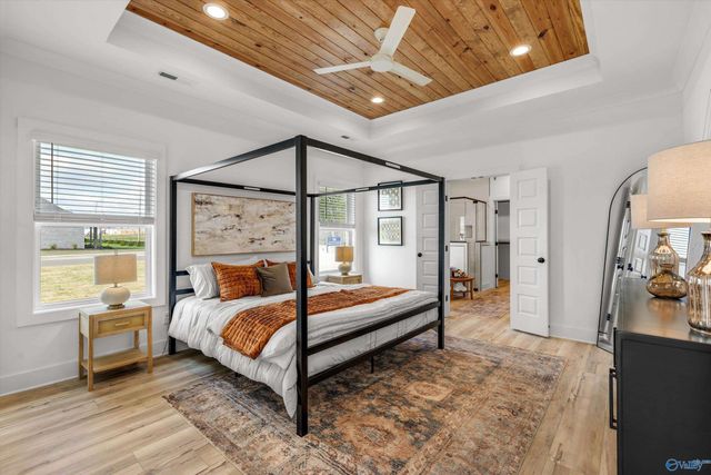 17592 Carillon Drive, Athens, AL 35611