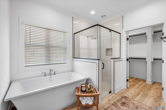 17592 Carillon Drive, Athens, AL 35611