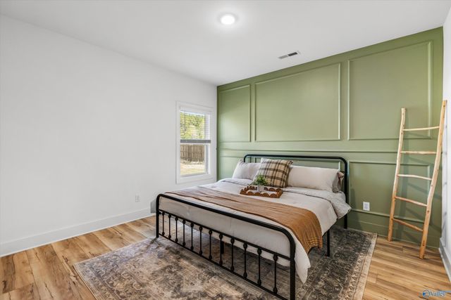 17592 Carillon Drive, Athens, AL 35611