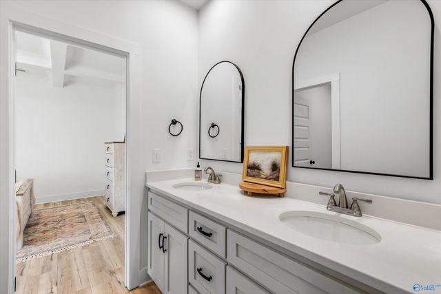 17592 Carillon Drive, Athens, AL 35611