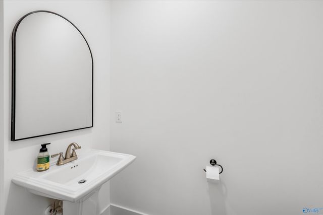 17592 Carillon Drive, Athens, AL 35611