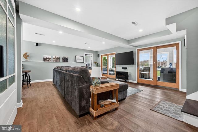 2020 POPLAR RIDGE RD, Pasadena, MD 21122