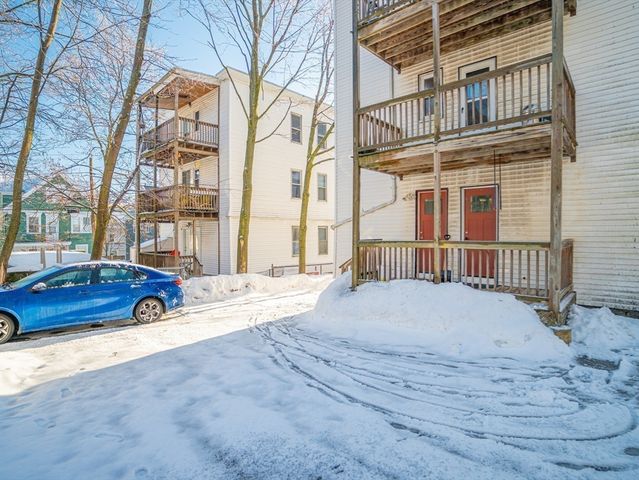 6 Brattle St 6, Arlington, MA 02476